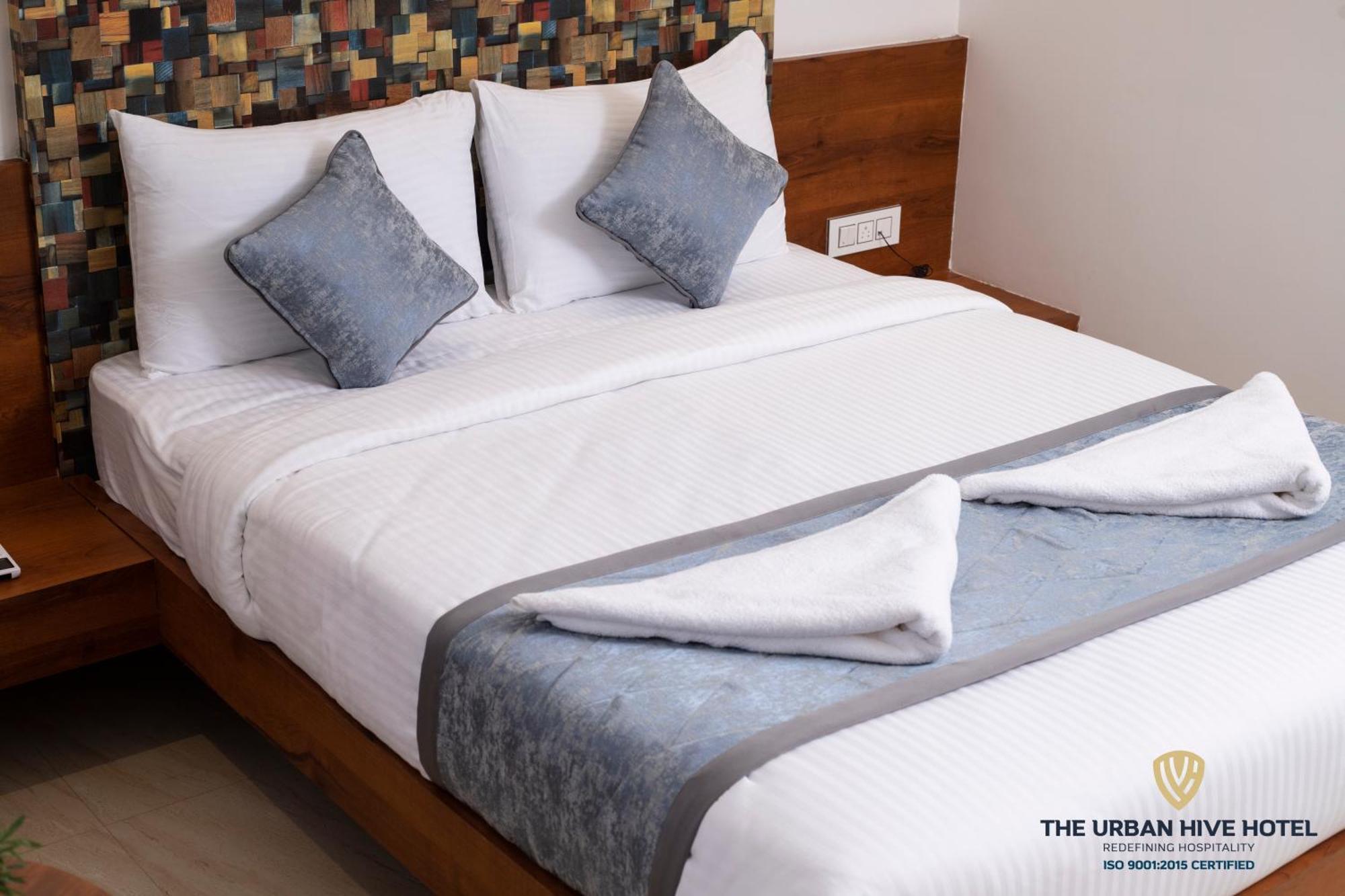 The Urban Hive Hotel Belgaum Ngoại thất bức ảnh